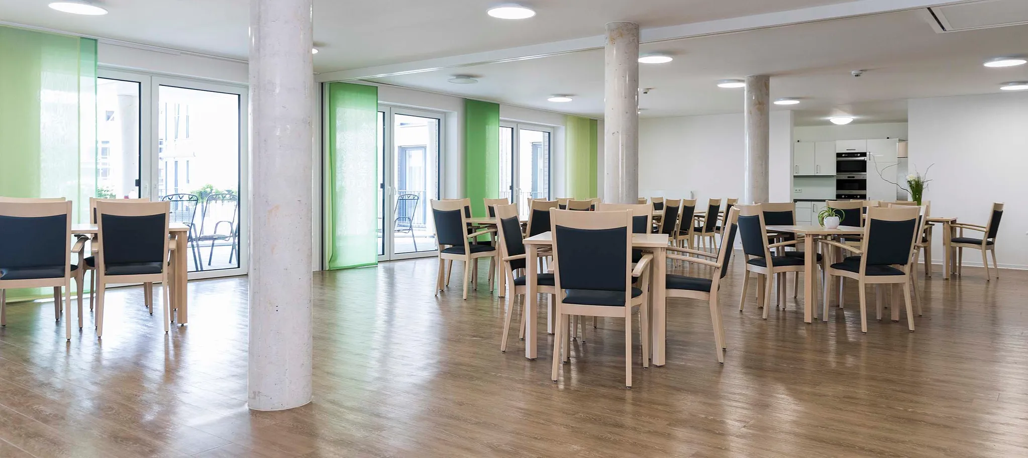 wineo Designboden Gesellschaftsecke Holzoptik