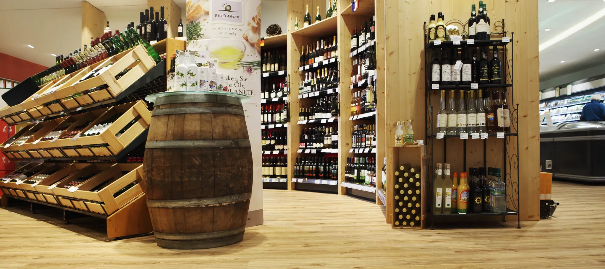 wineo Purline Bioboden Holzoptik Wein Regale Weinfass Bioladen 